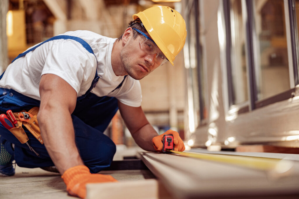 大阪府で屋根修理をどこに頼むか迷ったらICHIWAへ！太陽光メンテナンスとリフォームの専門家が教える一生のお付き合い